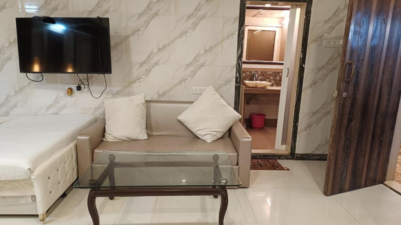 Hotel Oliver Bombay Esterno foto